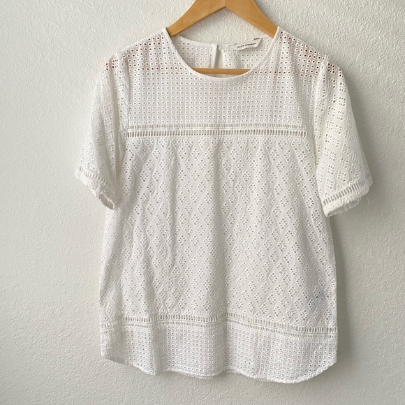 Club Monaco Colinee Eyelet Top Size Small - Picture 2 of 9